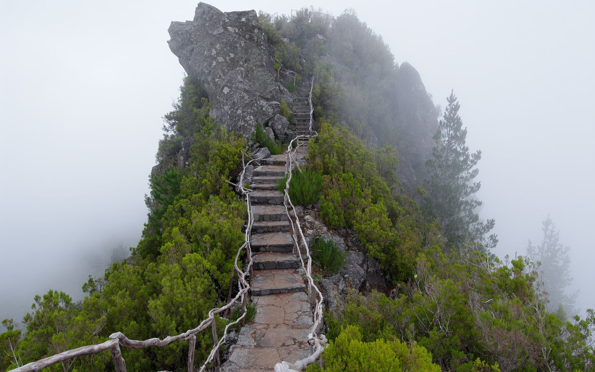 kaiyun体育综合-“全球极速巡游：穿越荒漠、雪山、沙滩的赛段挑战”